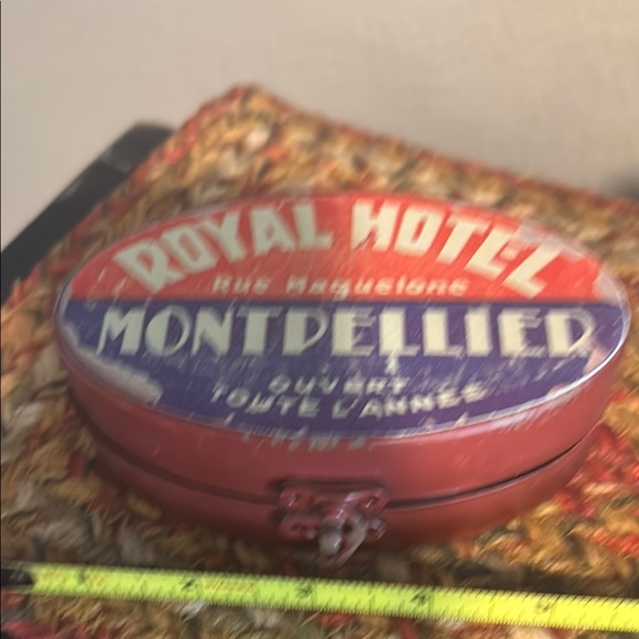 Vintage Red and Blue Decorative Box - Picture 9 of 13